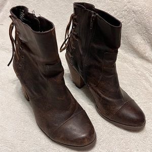 ADAM TUCKER & Me Too Peru 4 Back Laced Detail Heeled Brown Leather Booties 9.5